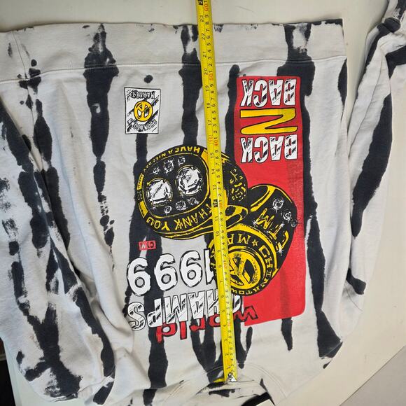 China Town Market x Urban Outfitters Zebra Bleached World Champion Sweater,  XL - Picture 9 of 10